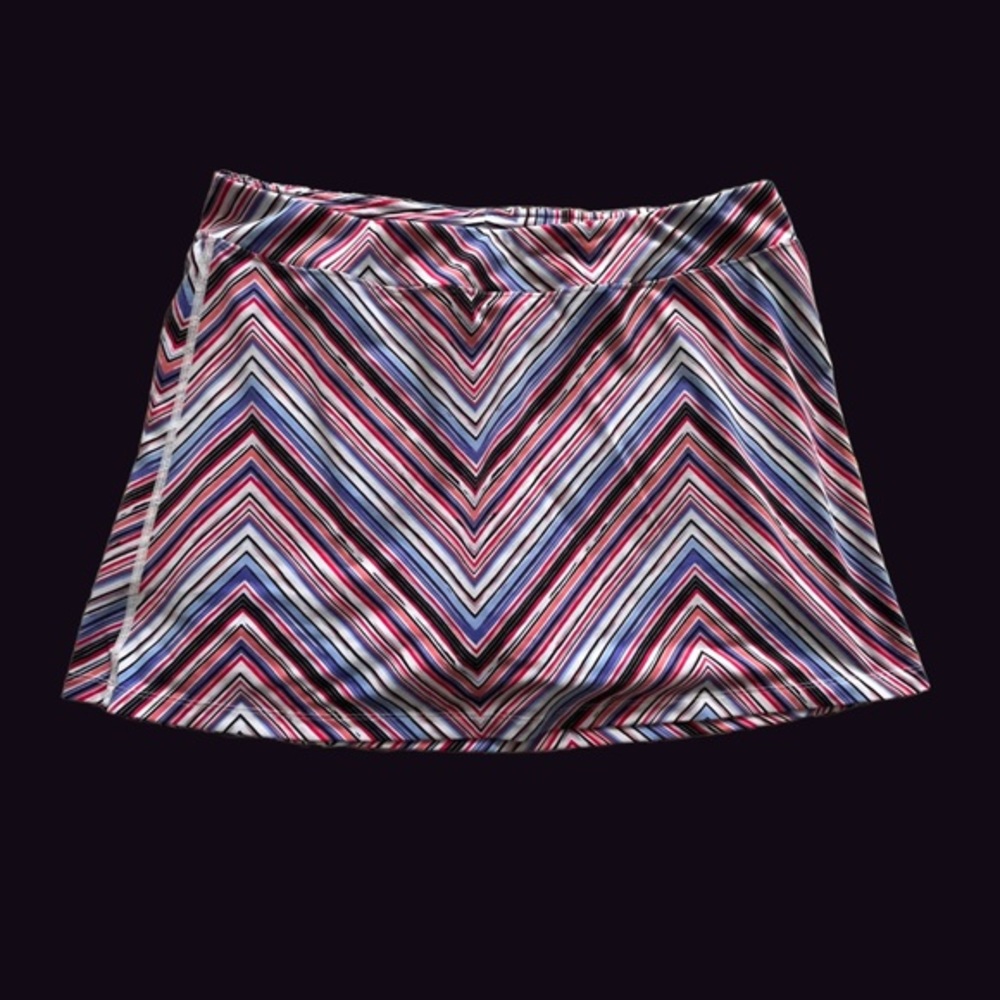 Bass Pro Shops Multicolor Purple Chevron‎ Striped Skort *See Description*